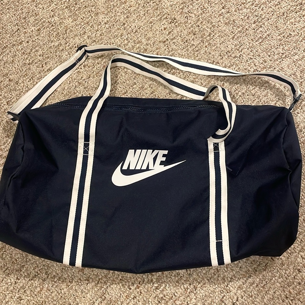 Nike Orangetheory mid-size duffle